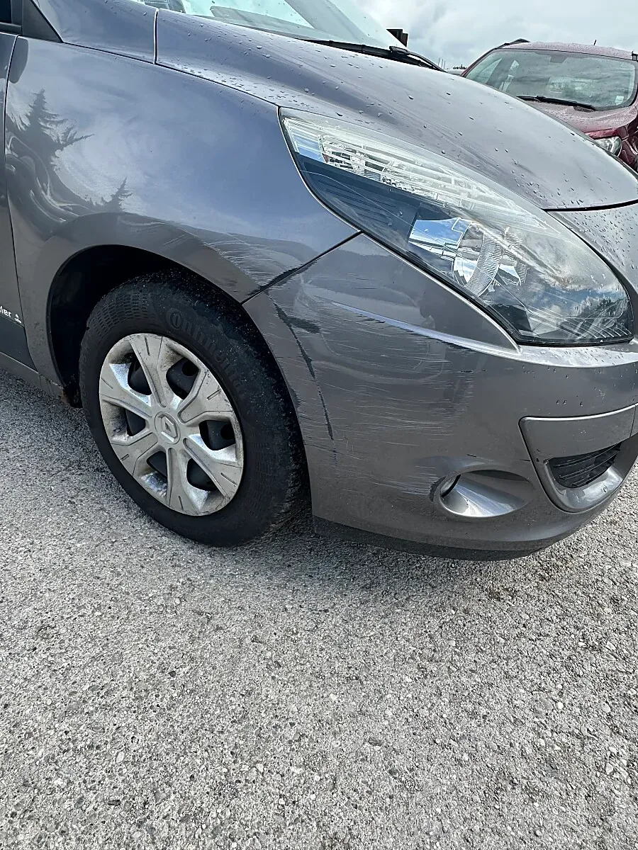 Renault Scénic 2010 photo 4