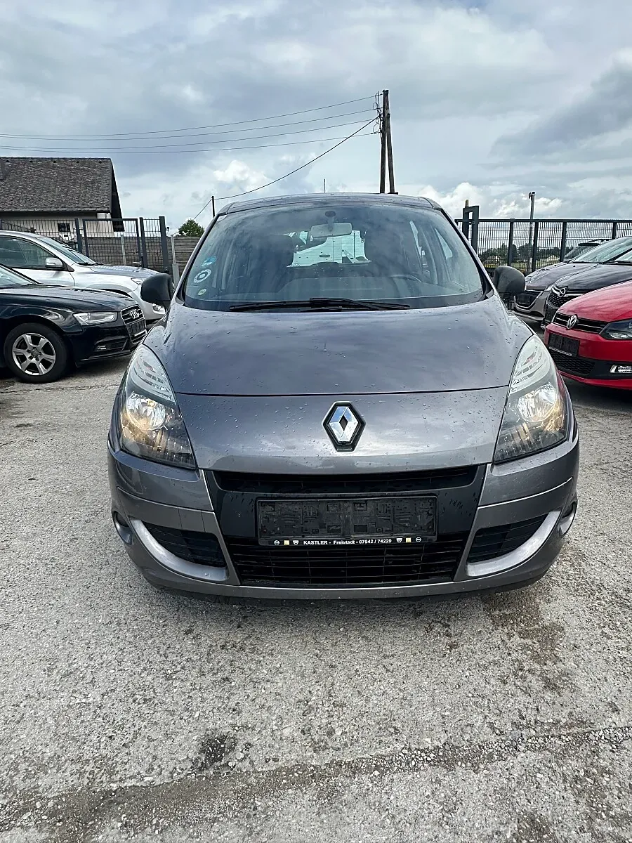 Renault Scénic 2010 photo 2