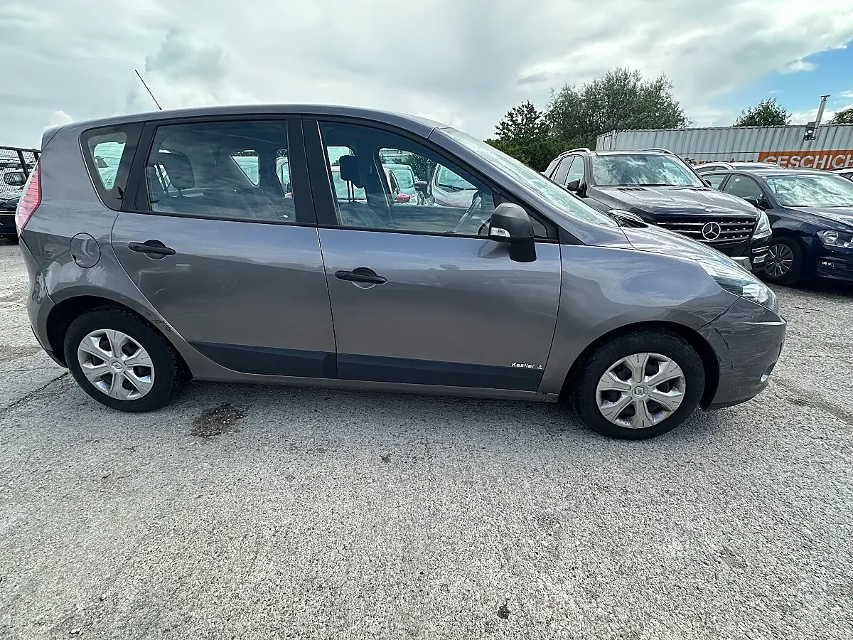 Renault Scénic 2010 photo 5