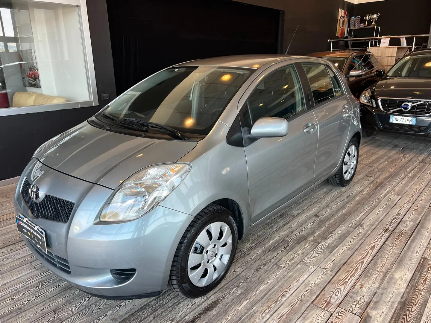 Toyota Yaris 2008 photo 2