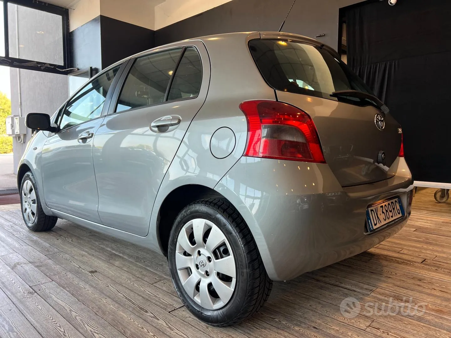 Toyota Yaris 2008 photo 3