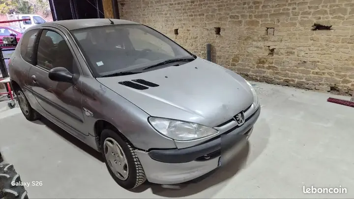 Peugeot 206