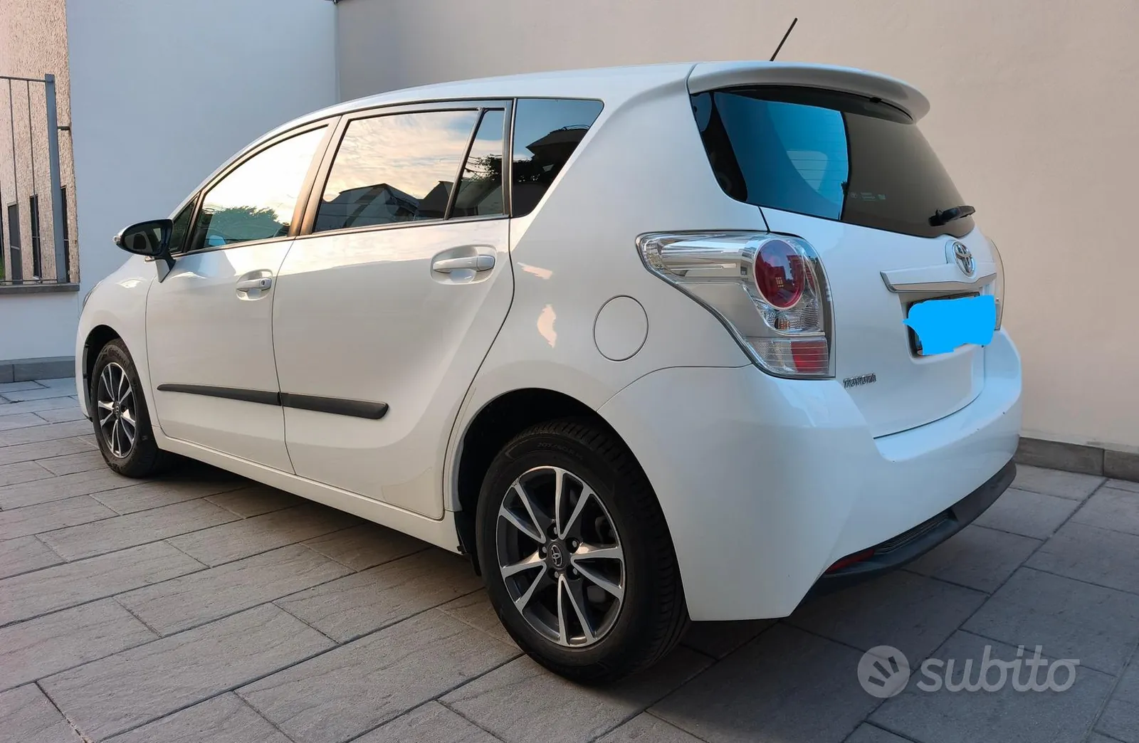 Toyota Verso 2014 photo 2