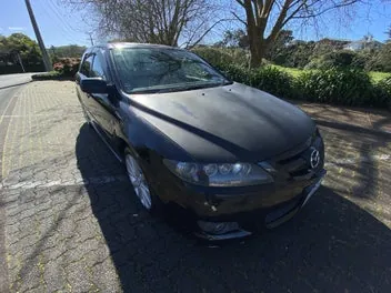 Mazda Atenza 2005 photo 2