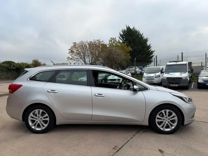 Kia Ceed 2014 photo 4