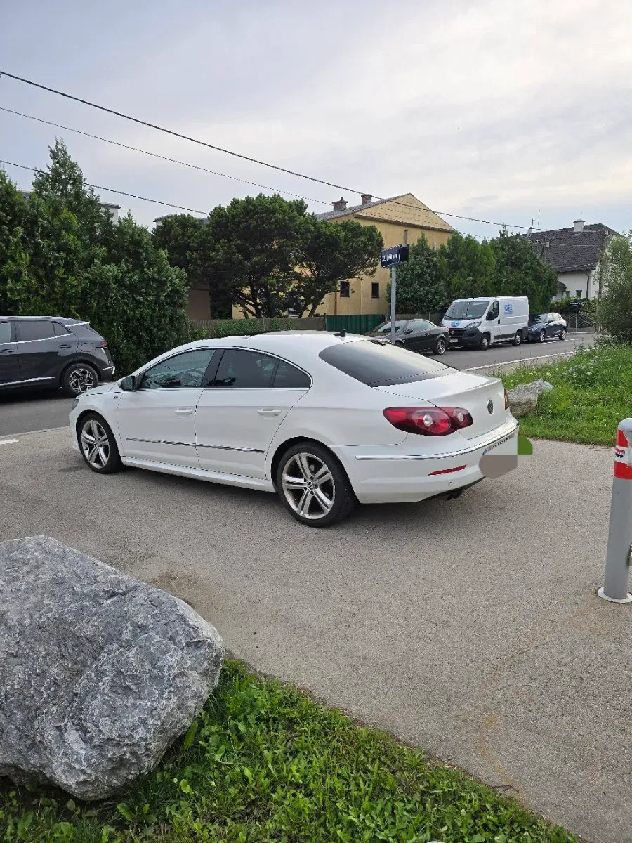 Volkswagen Passat Cc 2010 photo 2
