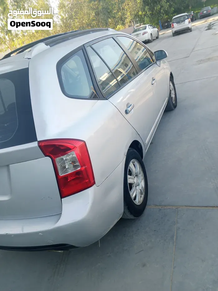Kia Carens 2007 photo 4