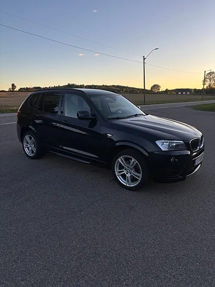 BMW X3 2013 photo 2