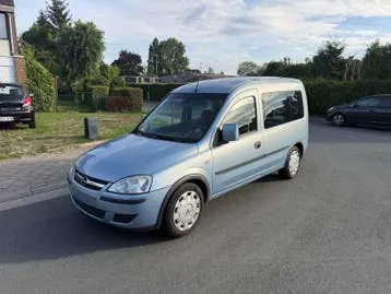 Opel Combo Tour