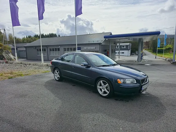 Volvo S60 2007 photo 2