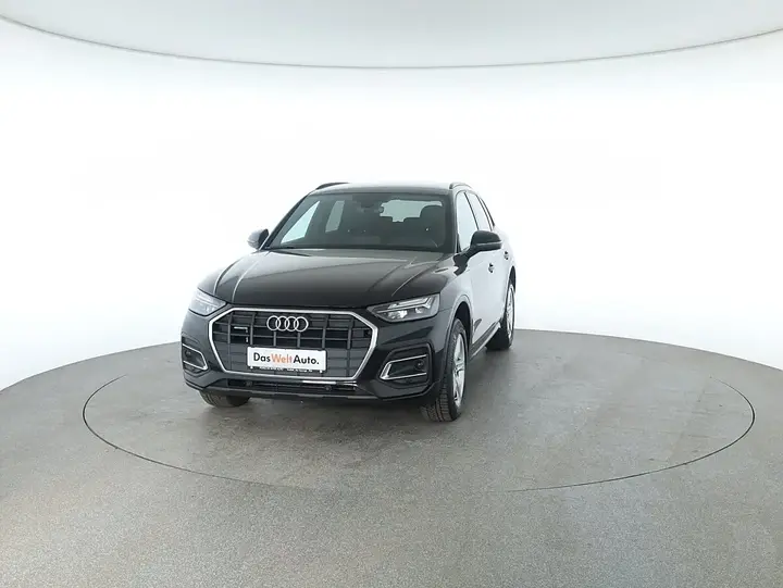 Audi Q5 2022 photo 2