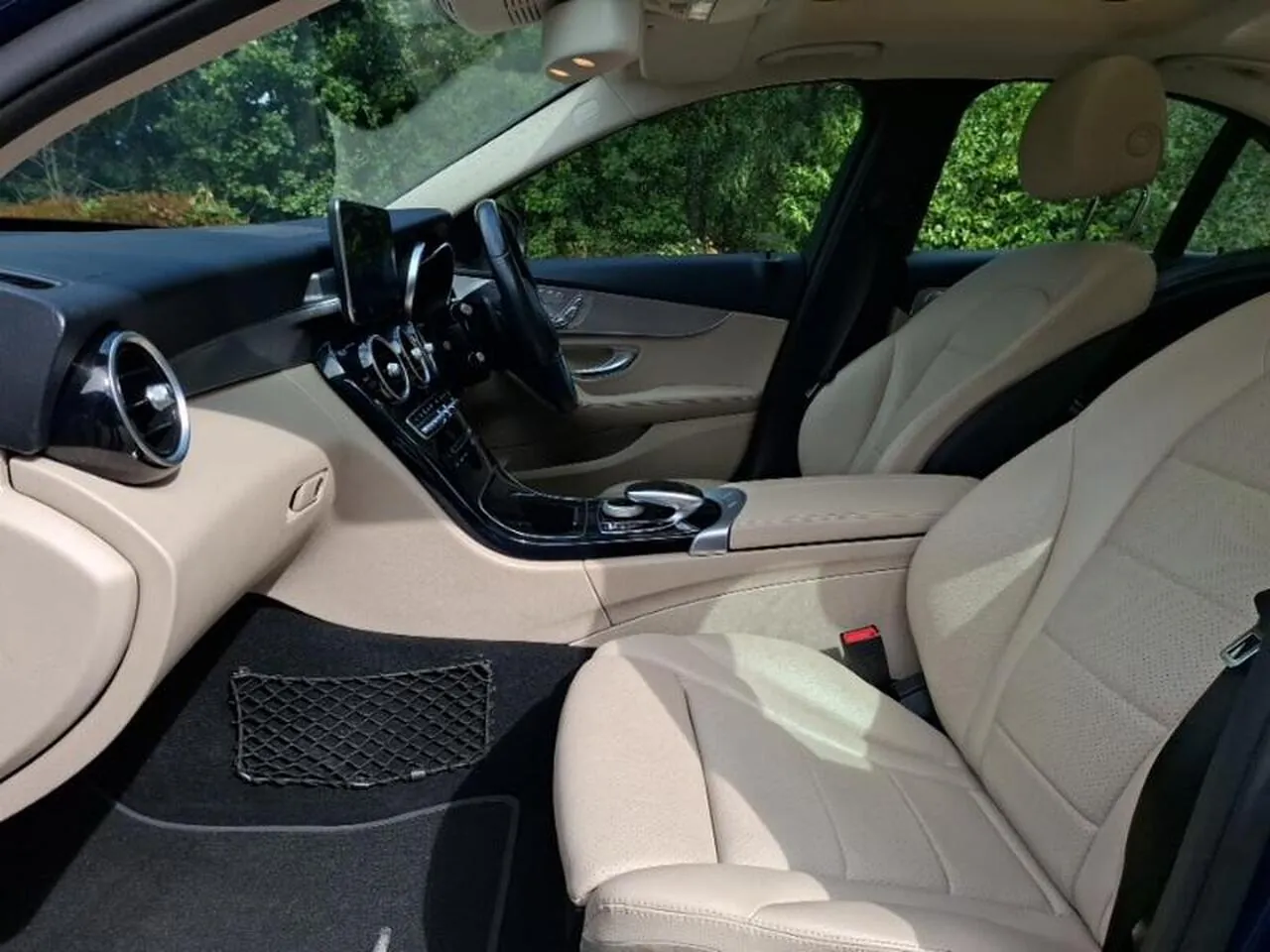 Mercedes-Benz C-Class 2018 photo 5