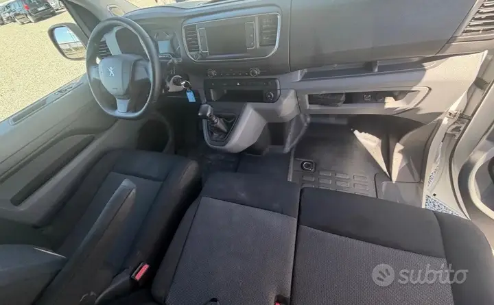 Peugeot Expert 2022 photo 3