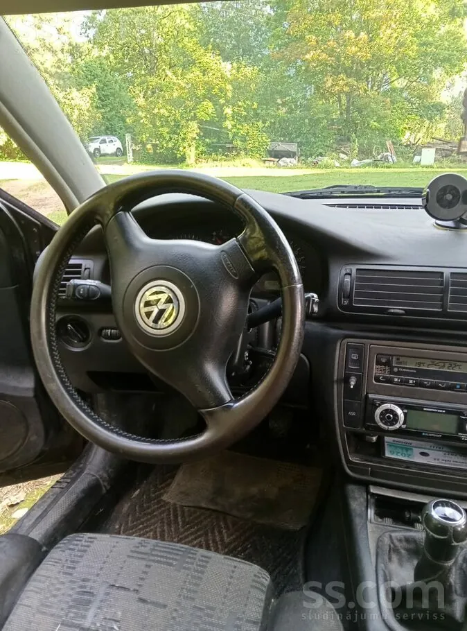 Volkswagen Passat 2000 photo 5