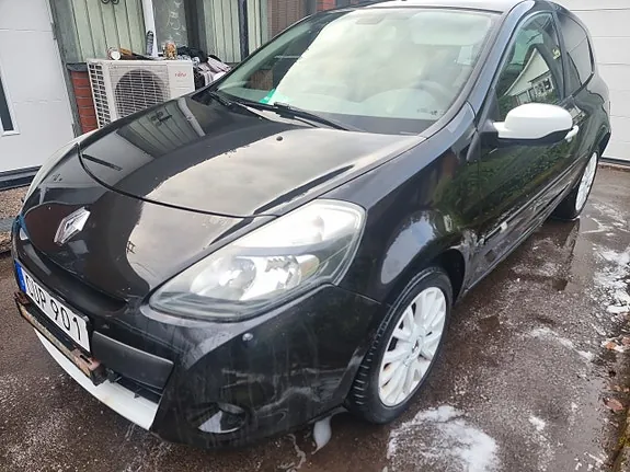 Renault Clio 2010 photo 2