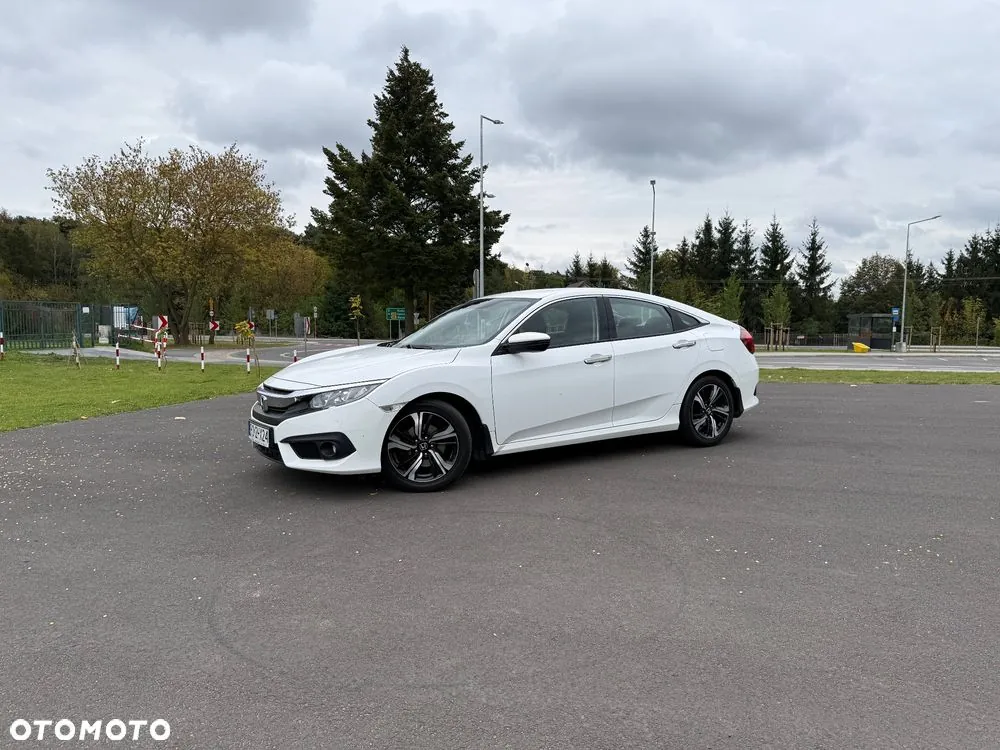 Honda Civic 2018 photo 2