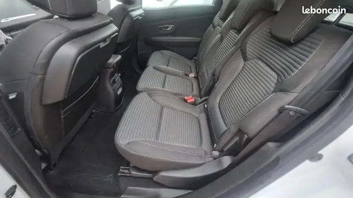 Renault Scenic 2017 photo 3