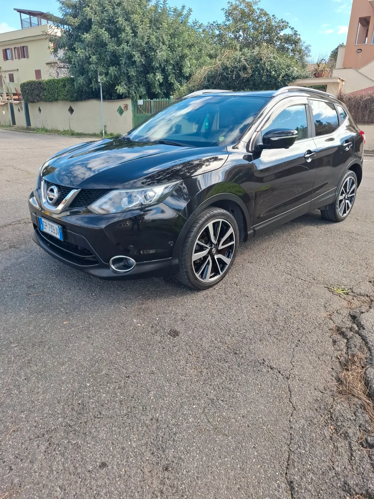Nissan Qashqai 2014 photo 2
