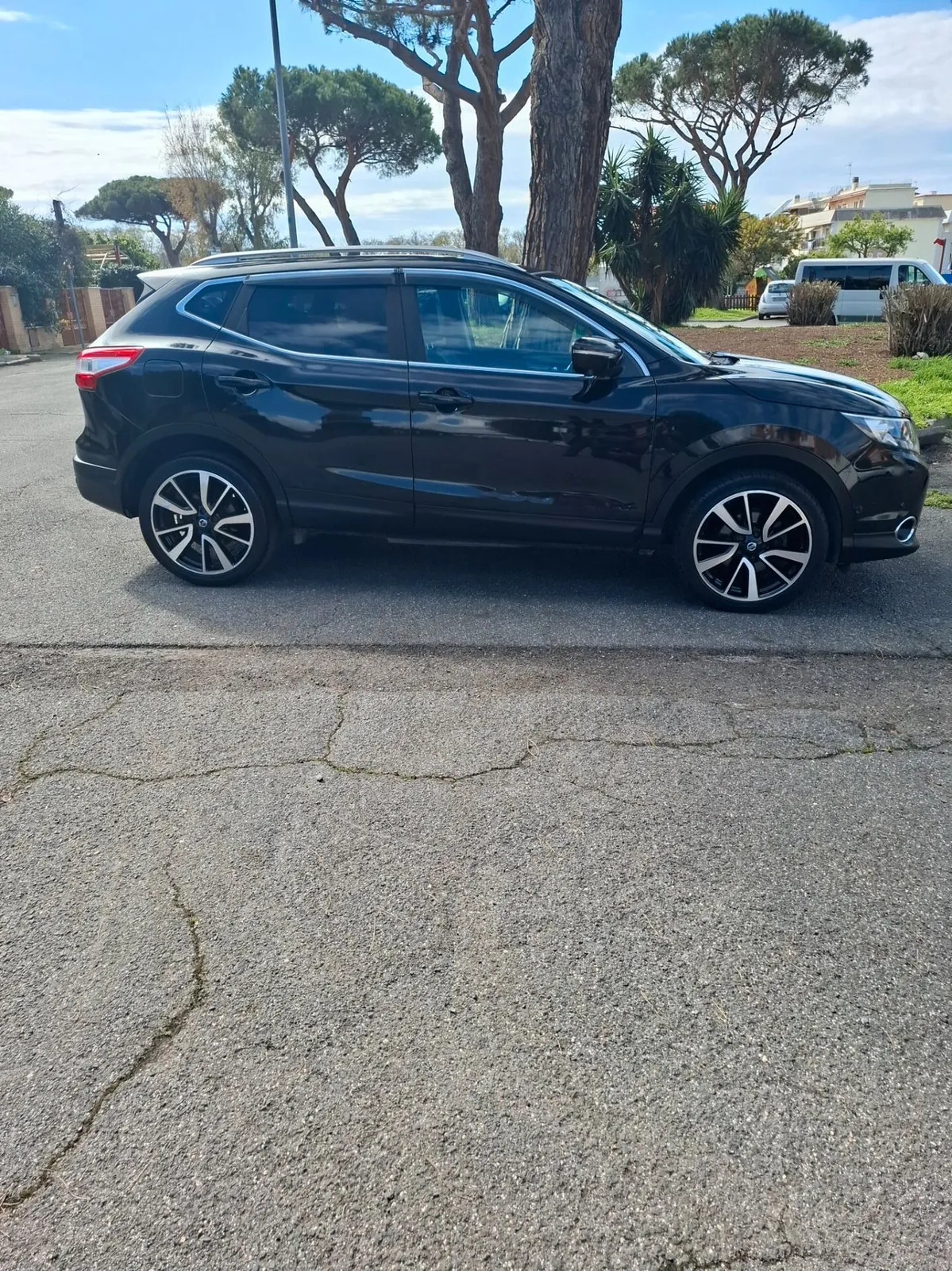 Nissan Qashqai 2014 photo 4