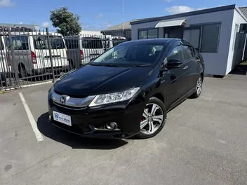 Honda Grace 2015 photo 2