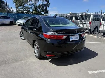 Honda Grace 2015 photo 4