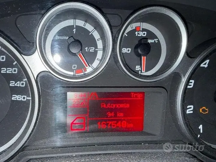 Alfa Romeo Mito 2011 photo 4