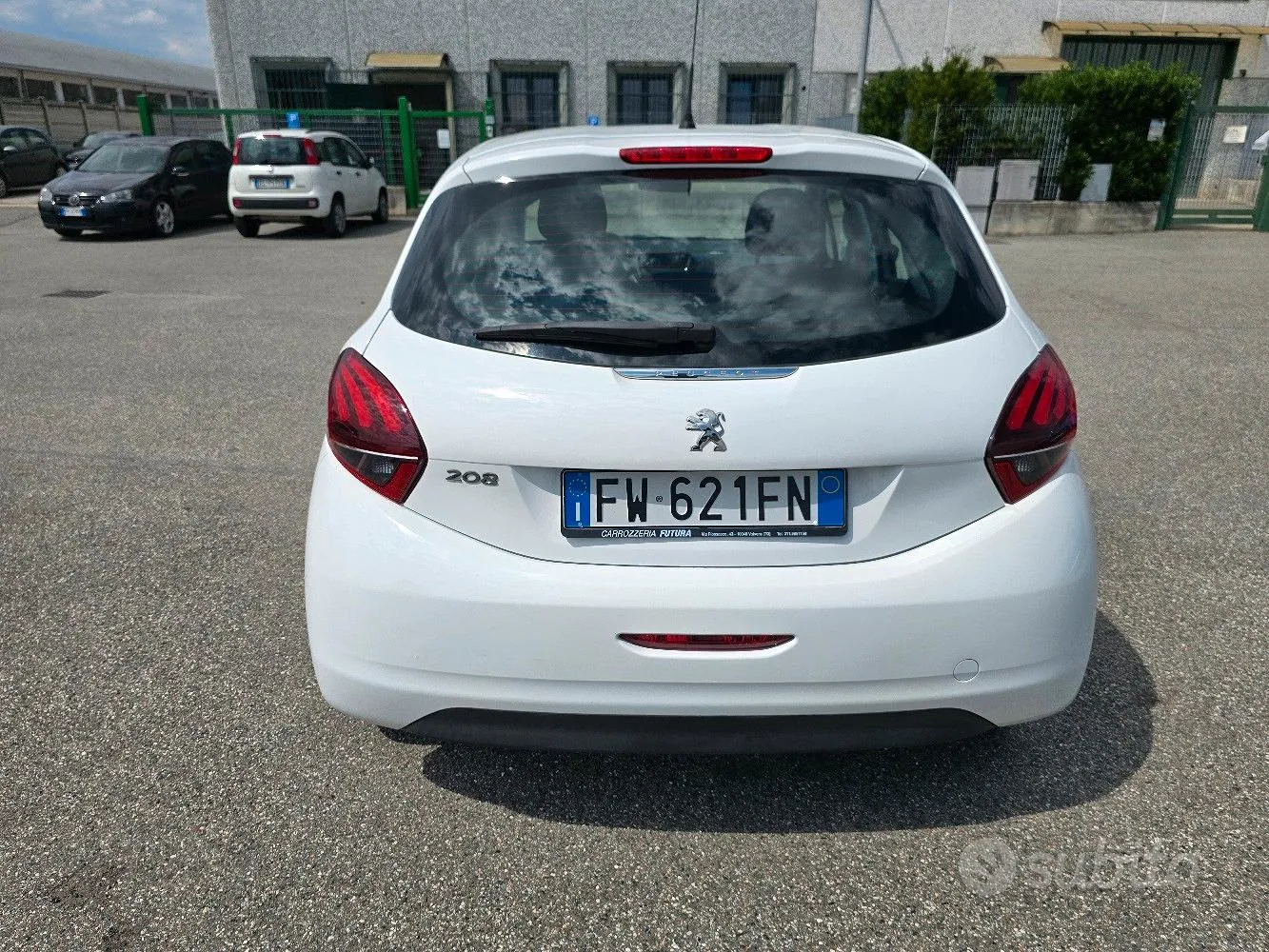 Peugeot 208 2018 photo 3
