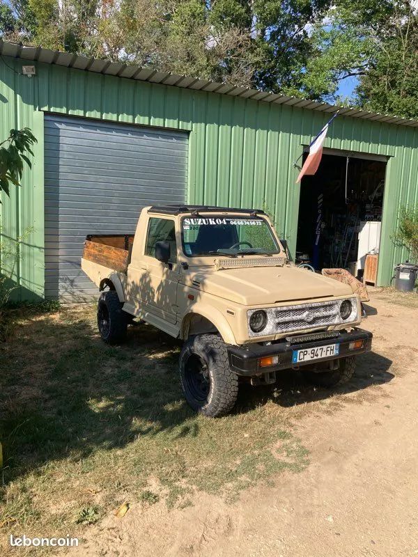 Suzuki Samurai
