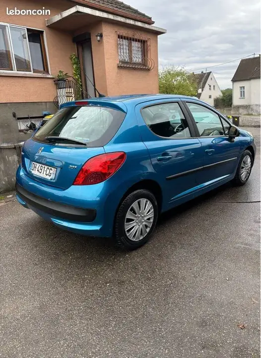 Peugeot 207 2008 photo 3
