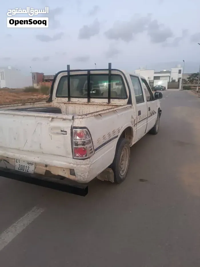 Toyota Hilux 2003 photo 4