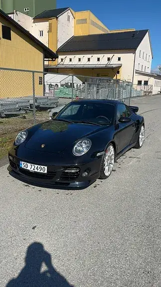 Porsche 911 Carrera
