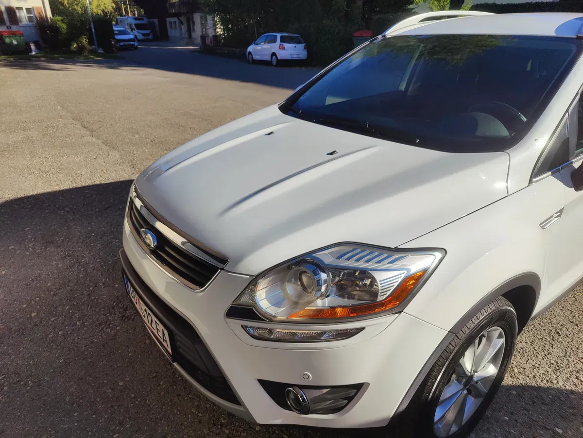 Ford Kuga 2013 photo 2