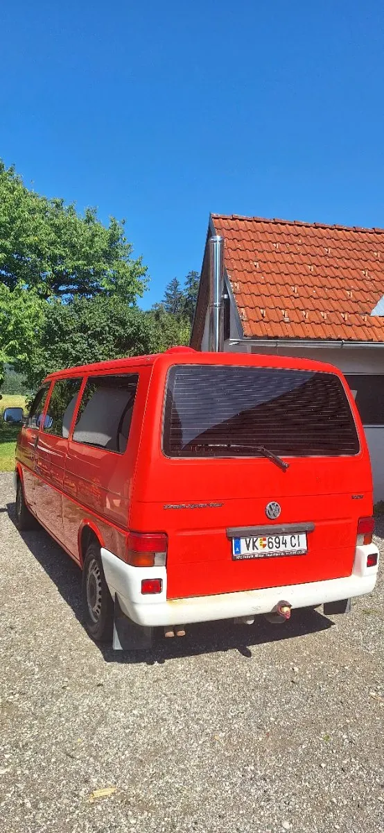Volkswagen T4 1999 photo 2