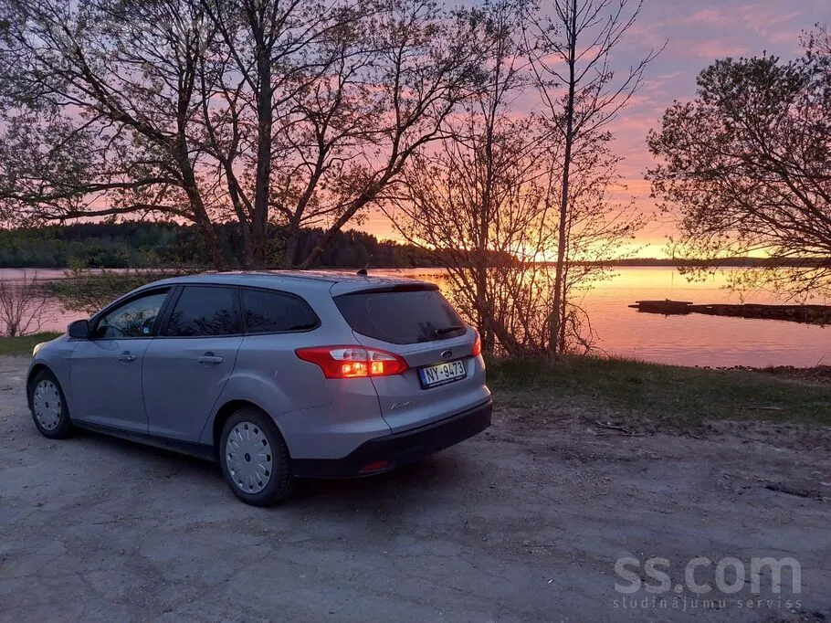 Ford Focus 2014 photo 3