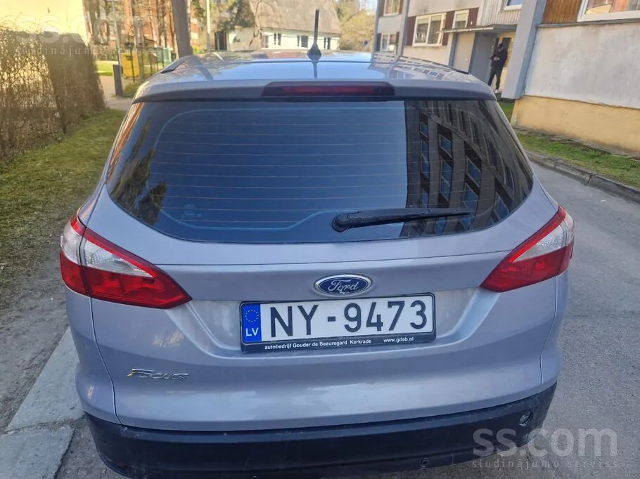 Ford Focus 2014 photo 4
