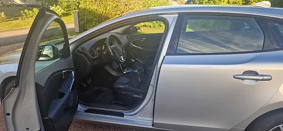 Volvo V40 2018 photo 3