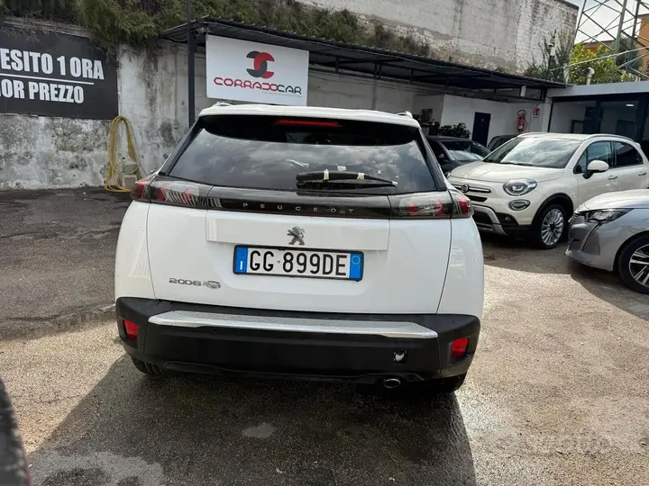 Peugeot 2008 2021 photo 5