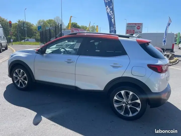 Kia Stonic 2019 photo 2