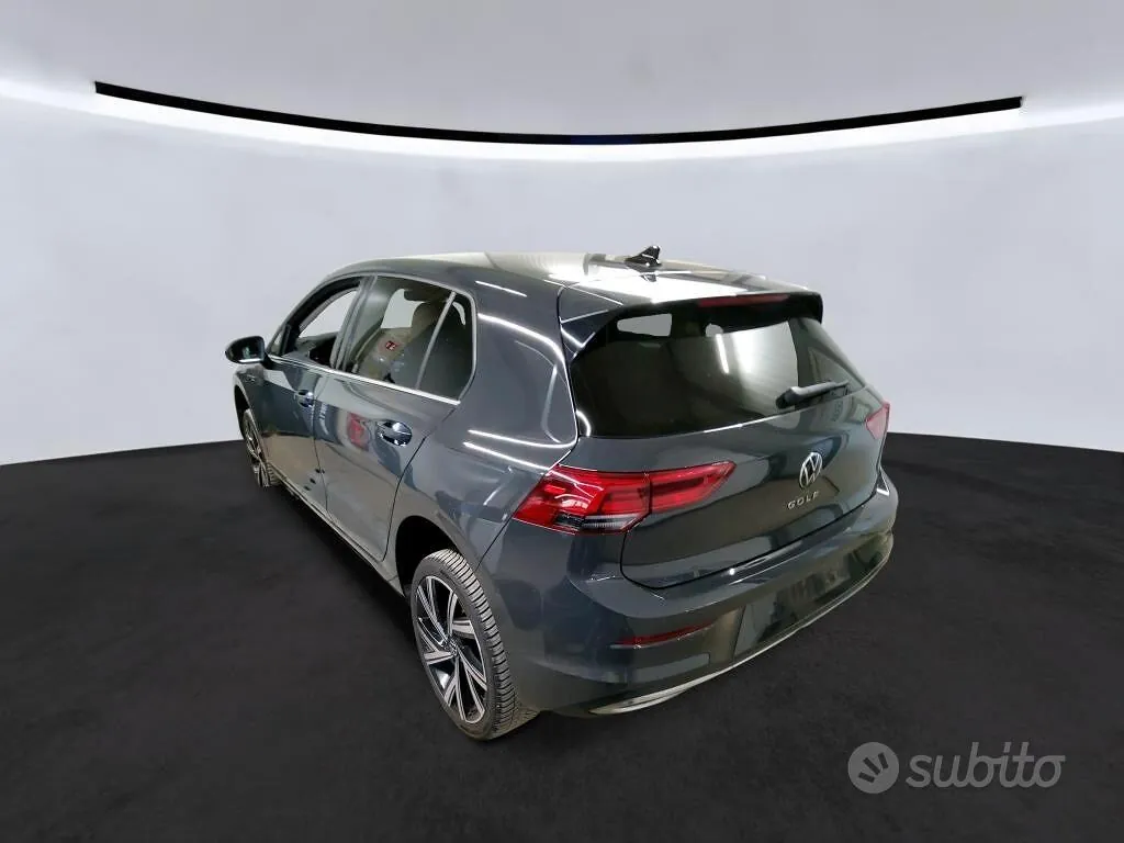Volkswagen Golf 2024 photo 4