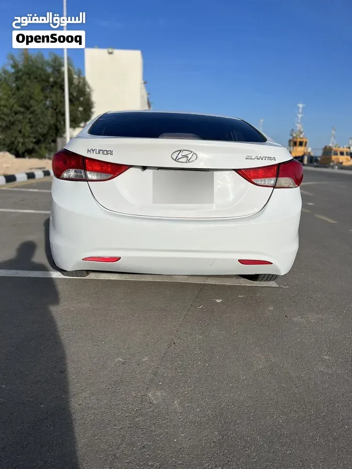 Hyundai Elantra 2012 photo 4