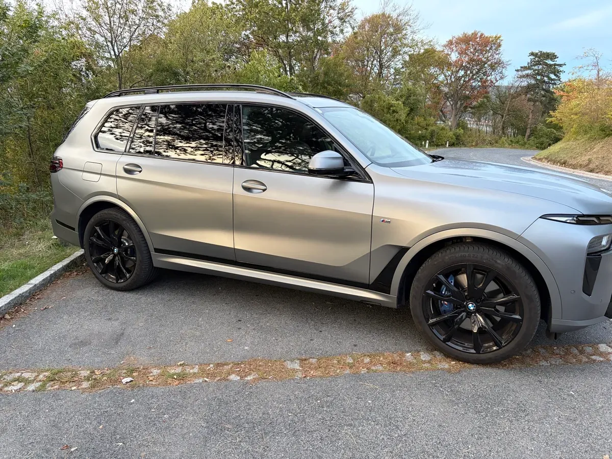 BMW X7 2024 photo 3