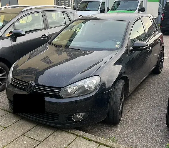 Volkswagen Golf 2011 photo 2