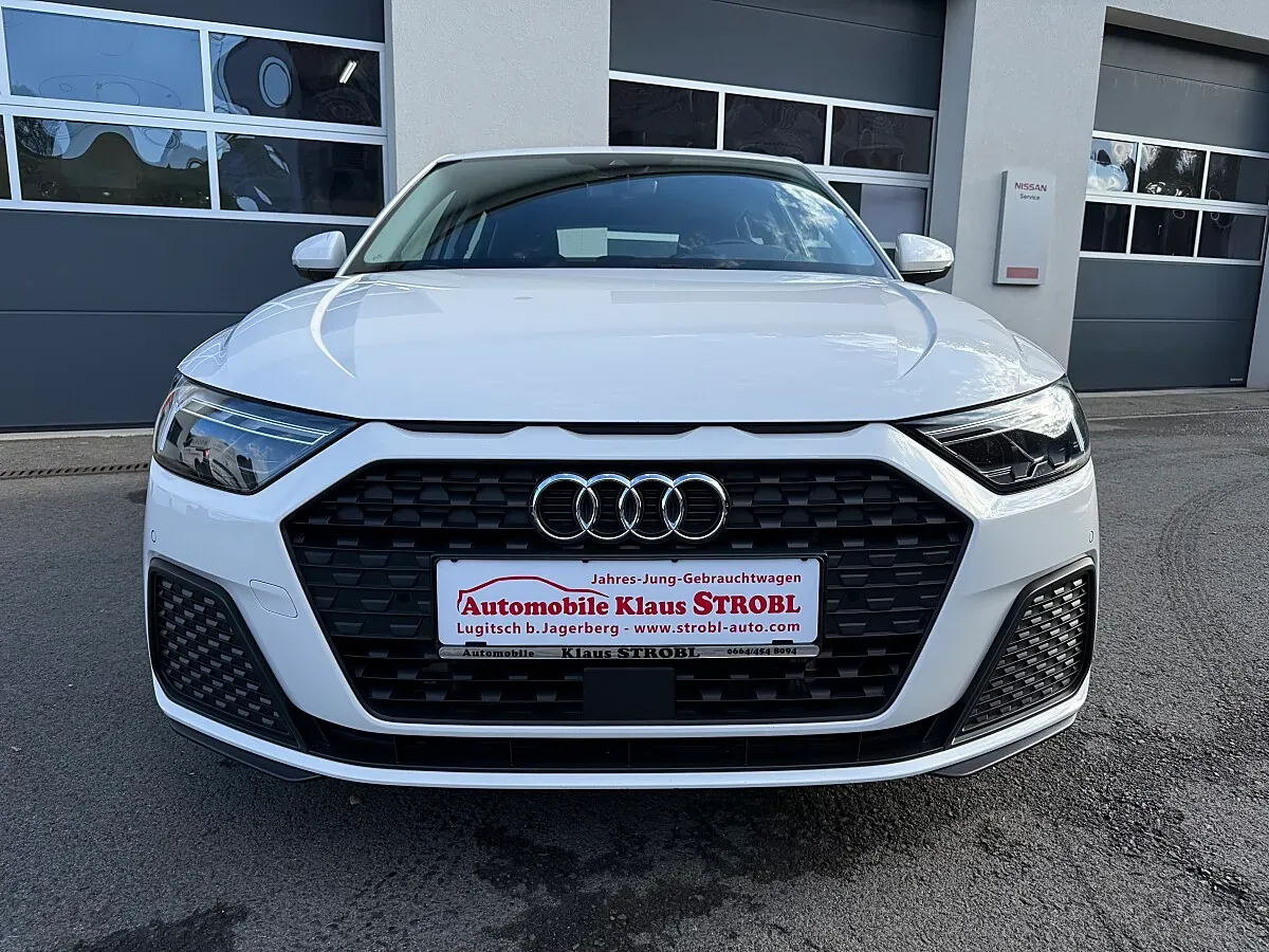 Audi A1 2024 photo 3