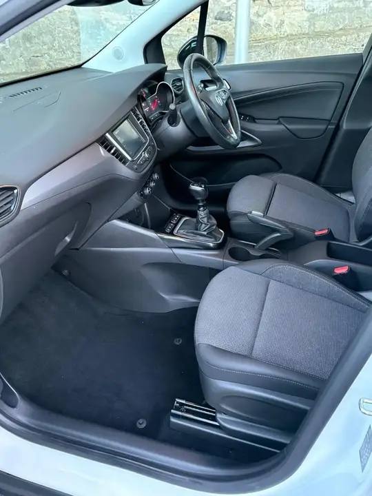 Vauxhall Crossland 2021 photo 5