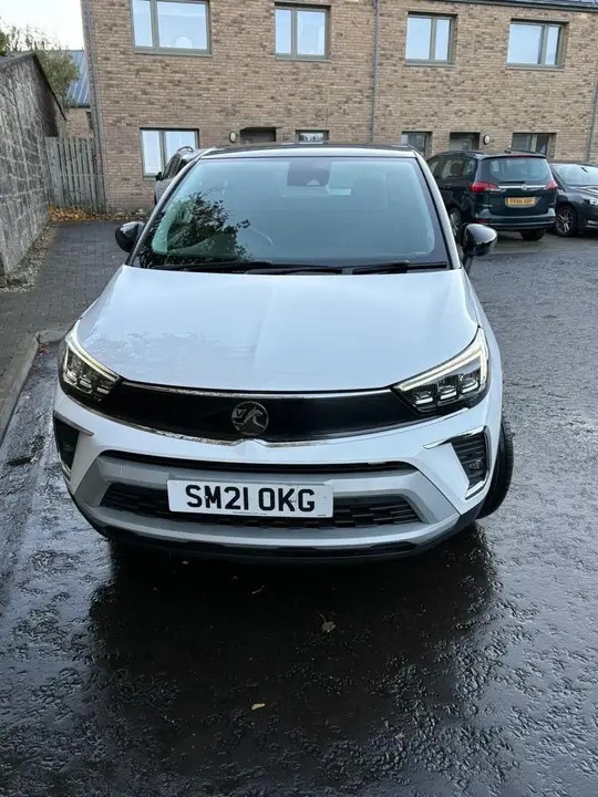 Vauxhall Crossland 2021 photo 2