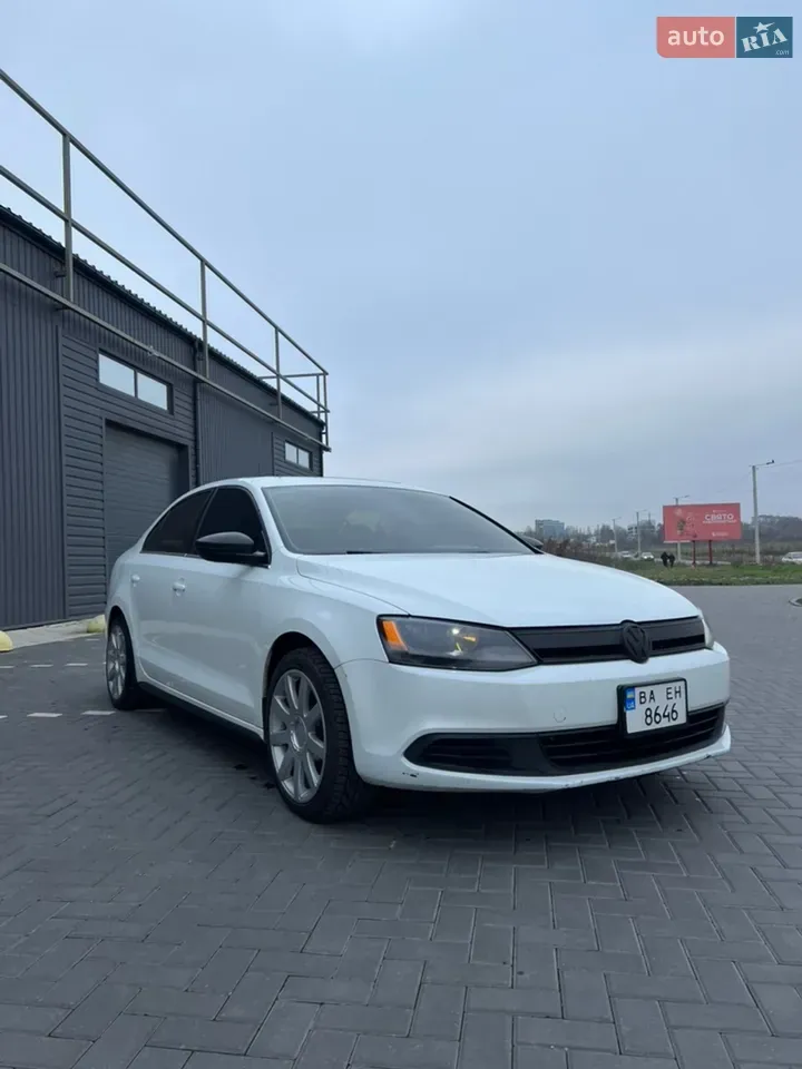 Volkswagen Jetta 2013 photo 2