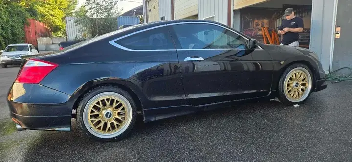 Honda Accord 2011 photo 2