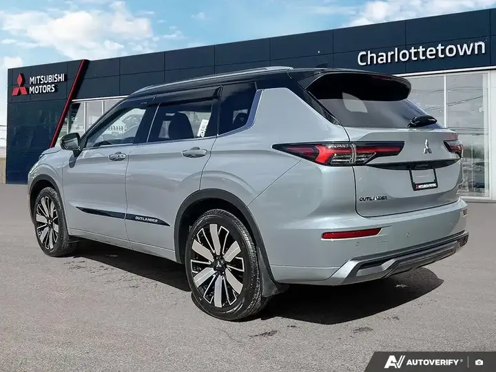 Mitsubishi Outlander 2026 photo 4