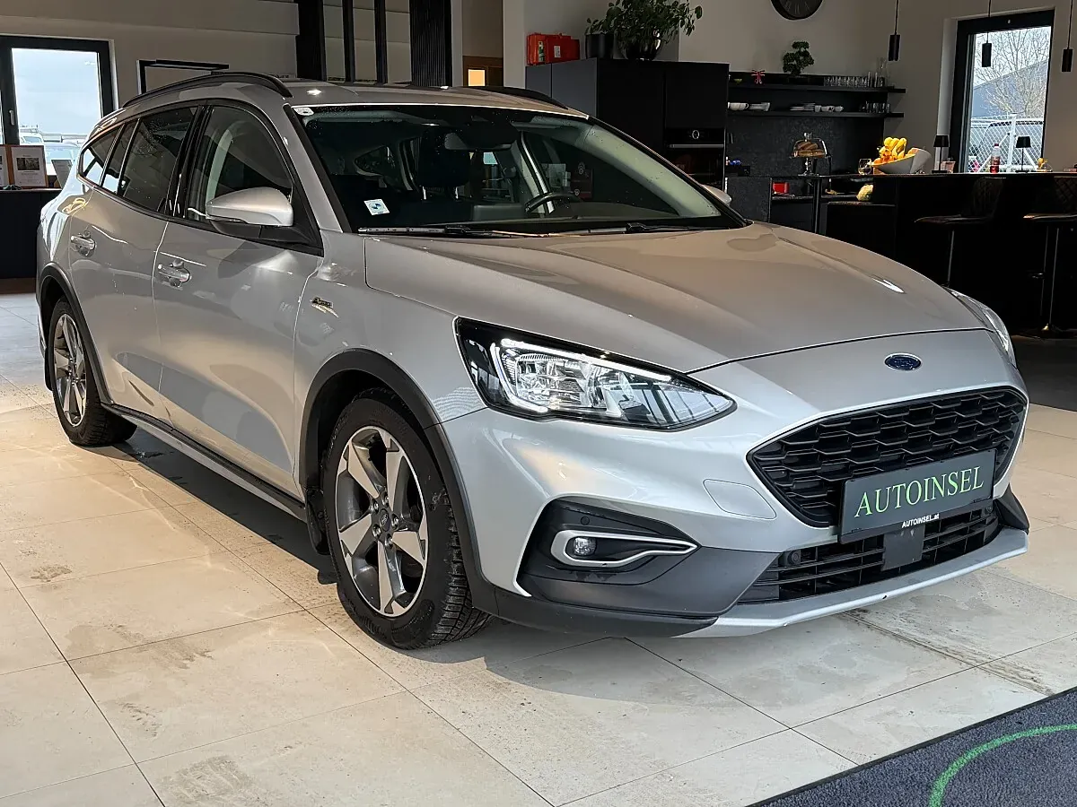Ford Focus 2020 photo 2