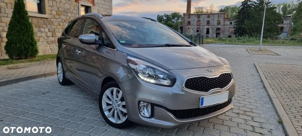 Kia Carens 2014 photo 5